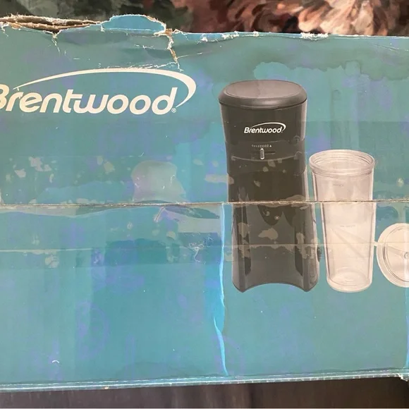 Brentwood Single Serve Iced Coffee & Tea Maker + 20oz. Tumbler Lid & Straw New - Picture 10 of 10